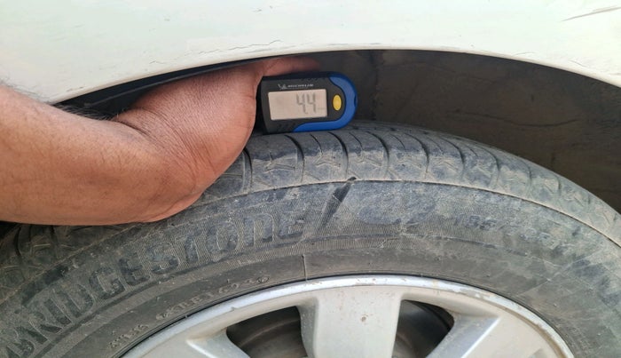 2013 Hyundai i20 ASTA 1.4 CRDI, Diesel, Manual, 1,80,079 km, tyre