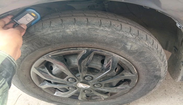 2022 Maruti Alto VXI, Petrol, Manual, 63,260 km, tyre