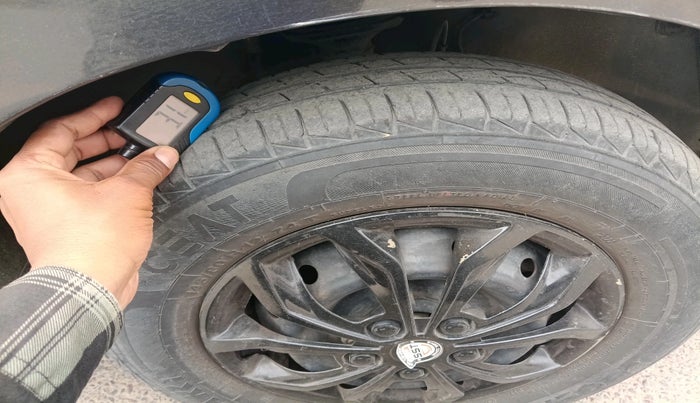 2022 Maruti Alto VXI, Petrol, Manual, 63,260 km, tyre