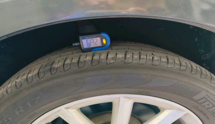 2015 Audi Q3 35 TDI Quattro, Diesel, Automatic, 28,863 km, tyre