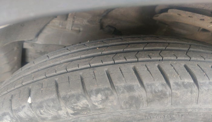 2021 Mahindra XUV300 W4 1.5 DIESEL, Diesel, Manual, 77,151 km, tyre