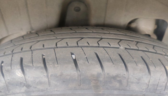 2021 Mahindra XUV300 W4 1.5 DIESEL, Diesel, Manual, 77,151 km, tyre