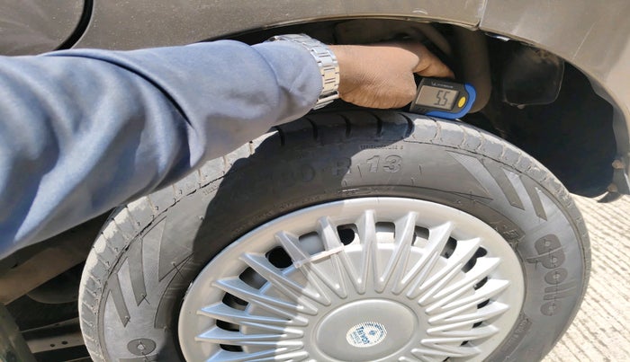 2013 Maruti Wagon R 1.0 LXI CNG, CNG, Manual, 49,838 km, tyre