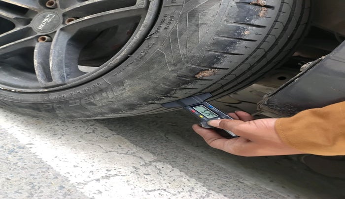 2017 Maruti Swift VDI, Diesel, Manual, 1,79,554 km, tyre