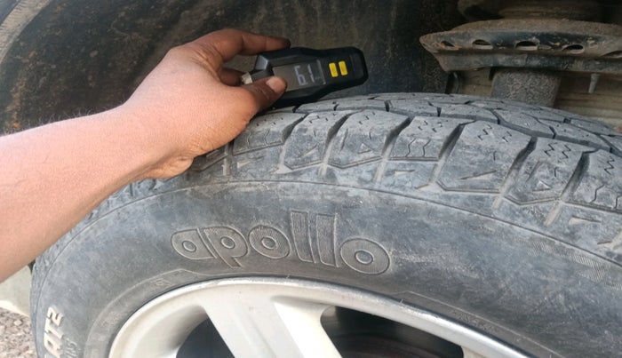 2014 Landrover Freelander 2.0 S, Diesel, Automatic, 85,433 km, tyre