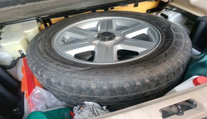 2014 Landrover Freelander 2.0 S, Diesel, Automatic, 85,433 km, tyre