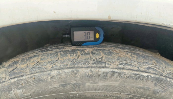 2014 Honda Mobilio 1.5L I-DTEC RS, Diesel, Manual, 93,192 km, tyre