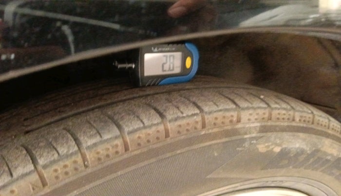 2005 Chevrolet Optra LT ROYALE 1.6, Petrol, Manual, 58,506 km, tyre