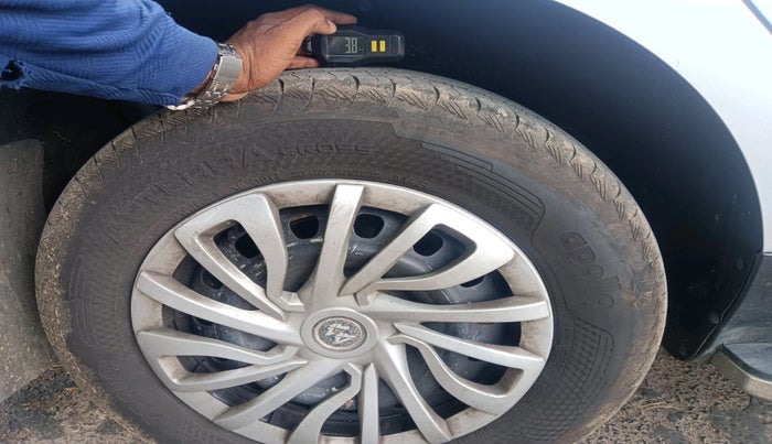 2019 Mahindra MARAZZO M2 7STR, Diesel, Manual, 1,31,904 km, tyre