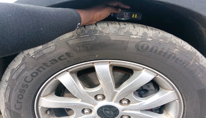 2019 Mahindra XUV500 W9, Diesel, Manual, 99,792 km, tyre