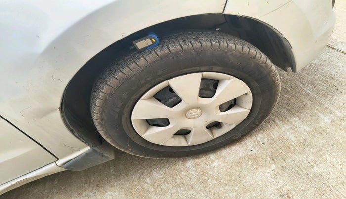 2011 Maruti A Star VXI (ABS) AT, Petrol, Automatic, 1,04,462 km, tyre