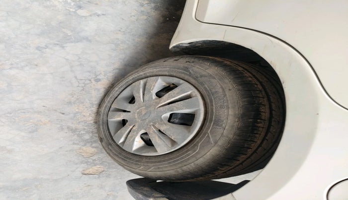 2012 Maruti Swift Dzire VDI, Diesel, Manual, 97,484 km, tyre