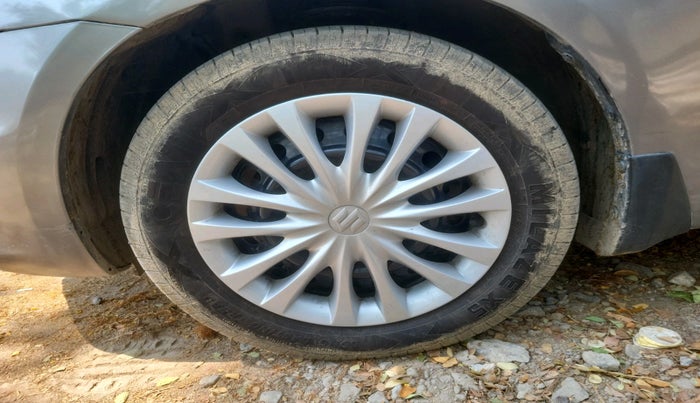 2017 Maruti Ciaz DELTA DIESEL 1.3, Diesel, Manual, 92,975 km, tyre