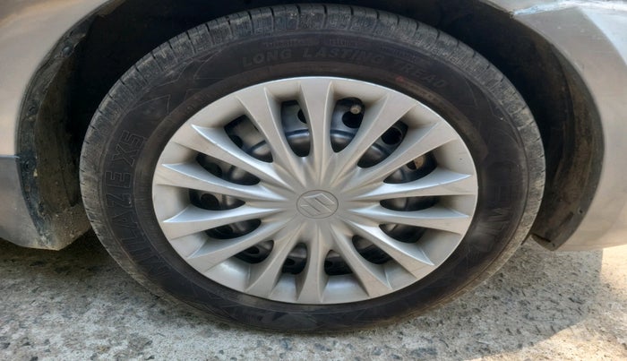 2017 Maruti Ciaz DELTA DIESEL 1.3, Diesel, Manual, 92,975 km, tyre