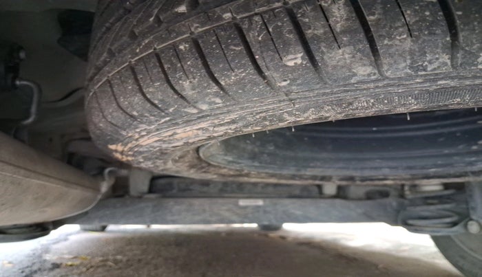 2020 MG HECTOR SMART HYBRID 1.5 PETROL, Petrol, Manual, 32,490 km, tyre