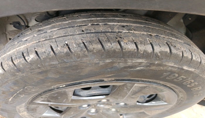 2024 Hyundai VENUE SX 1.2 PETROL, Petrol, Manual, 13,643 km, tyre