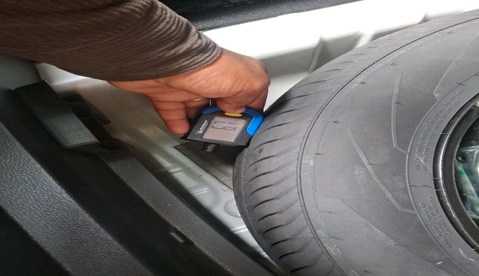 2023 MG ASTOR STYLE 1.5 MT, Petrol, Manual, 42,836 km, tyre