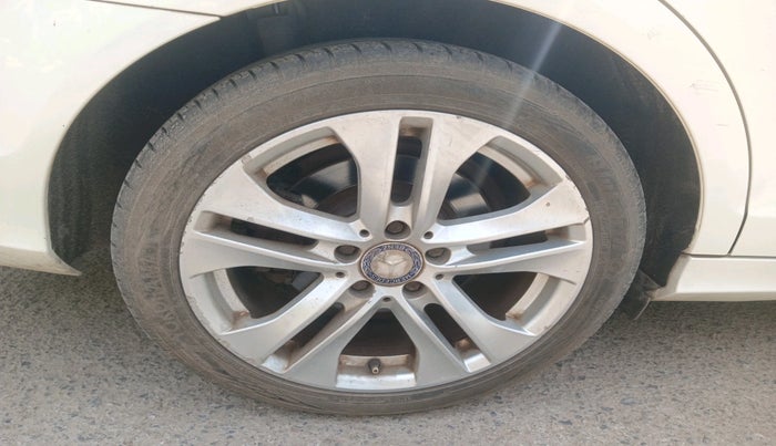 2012 Mercedes Benz C Class 200 CGI AVANTGARDE, Petrol, Automatic, 40,478 km, tyre