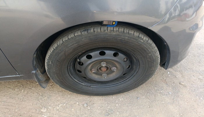 2010 Hyundai i10 SPORTZ 1.2 AT, Petrol, Automatic, 70,009 km, tyre