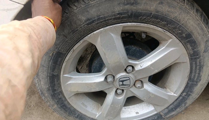 2011 Honda City 1.5L I-VTEC V MT, Petrol, Manual, 1,04,727 km, tyre