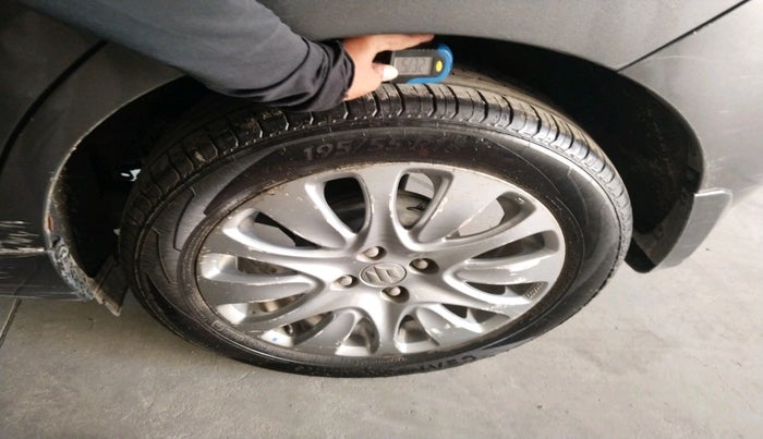 2016 Maruti Baleno ZETA PETROL 1.2, Petrol, Manual, 92,304 km, tyre