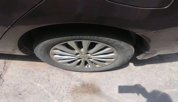 2014 Maruti Ciaz ZXI, Petrol, Manual, 85,222 km, tyre
