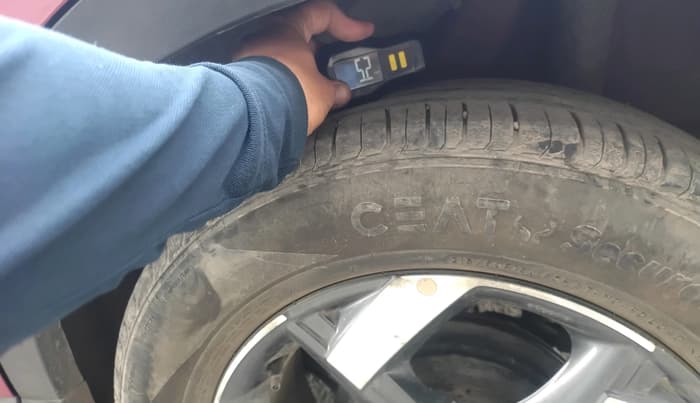 2019 Hyundai VENUE SX 1.0 TURBO, Petrol, Manual, 67,465 km, tyre