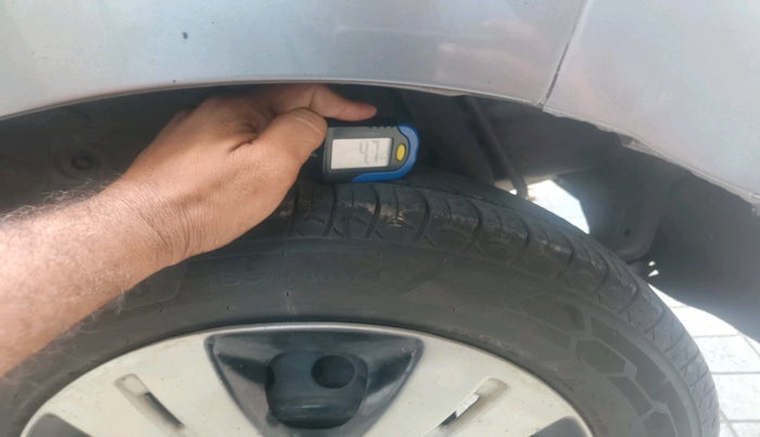 2016 Maruti Celerio VXI CNG, CNG, Manual, 92,365 km, tyre