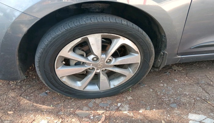 2017 Hyundai Elite i20 ASTA 1.2, Petrol, Manual, 52,759 km, tyre