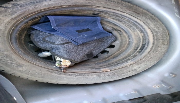 2017 Hyundai Elite i20 ASTA 1.2, Petrol, Manual, 52,759 km, tyre