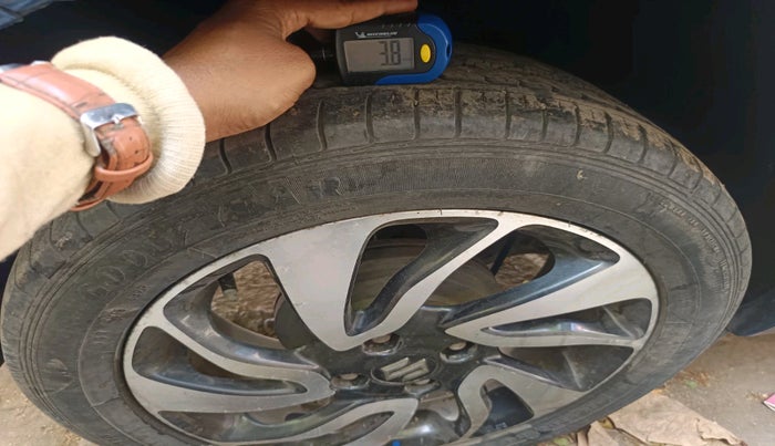 2020 Maruti Baleno ZETA PETROL 1.2, Petrol, Manual, 84,807 km, tyre