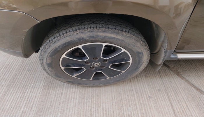 2016 Renault Duster 110 PS RXZ 4X2 AMT DIESEL, Diesel, Automatic, 65,678 km, tyre