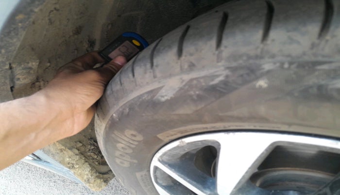 2023 Mahindra XUV400 EL 7.2 KW, Electric, Automatic, 58,656 km, tyre