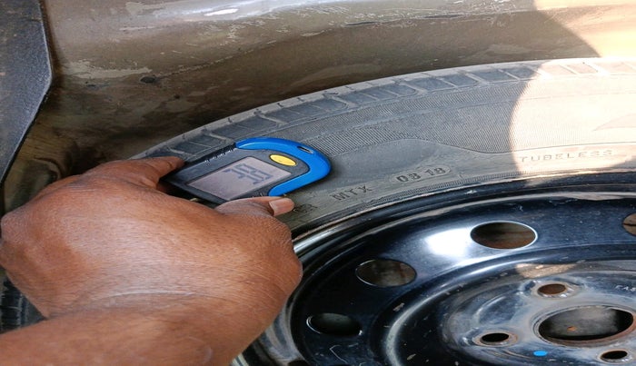 2012 Maruti Swift VDI, Diesel, Manual, 1,37,672 km, tyre