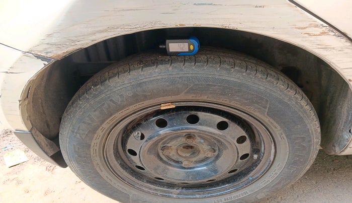 2012 Maruti Swift VDI, Diesel, Manual, 1,37,672 km, tyre