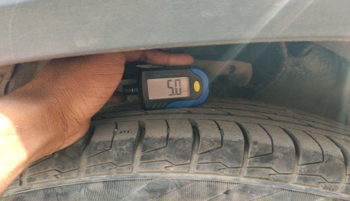 2021 KIA SELTOS HTX 1.5 PETROL, Petrol, Manual, 32,494 km, tyre