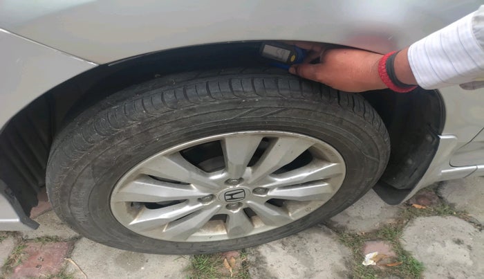 2012 Honda City 1.5L I-VTEC V AT, Petrol, Automatic, 1,44,946 km, tyre