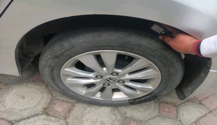 2012 Honda City 1.5L I-VTEC V AT, Petrol, Automatic, 1,44,946 km, tyre