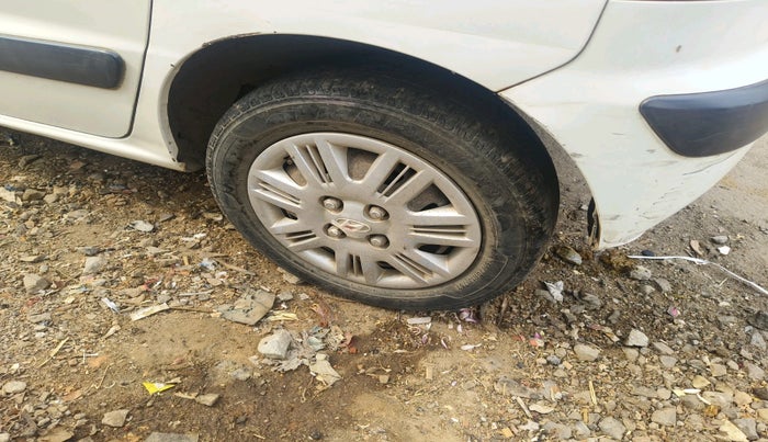 2012 Hyundai Santro Xing GLS PLUS AUDIO, Petrol, Manual, 1,55,260 km, tyre