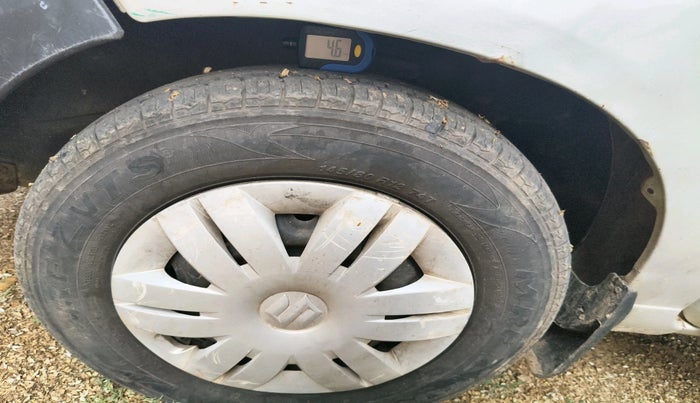 2005 Maruti Alto LXI, Petrol, Manual, 1,20,640 km, tyre