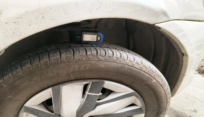 2013 Toyota Etios Liva GD, Diesel, Manual, 1,31,262 km, tyre