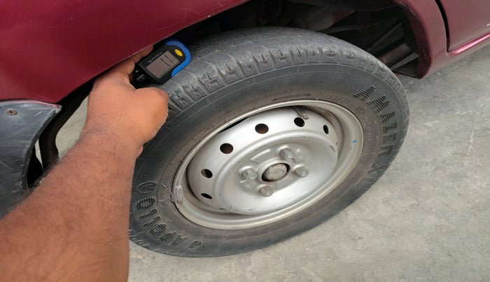 2011 Maruti Alto LXI, Petrol, Manual, 24,634 km, tyre