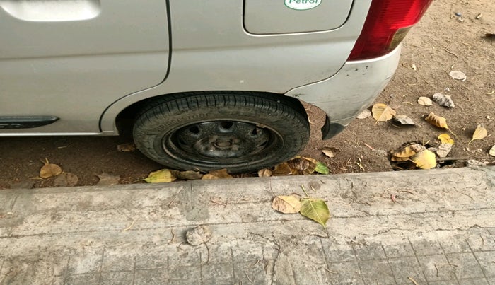 2011 Maruti Alto K10 VXI, Petrol, Manual, 80,099 km, tyre