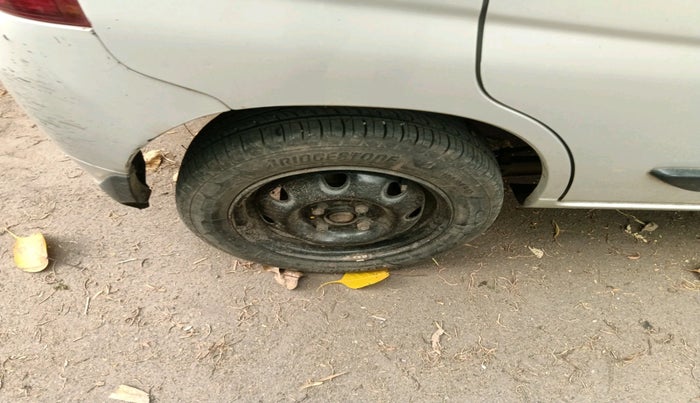 2011 Maruti Alto K10 VXI, Petrol, Manual, 80,099 km, tyre