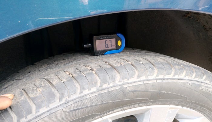 2024 Volkswagen VIRTUS HIGHLINE TSI 1.0 MT, Petrol, Manual, 12,819 km, tyre