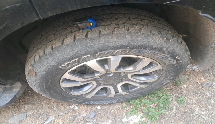 2020 Ford Endeavour TITANIUM PLUS 2.0 4X2 AT SUNROOF, Diesel, Automatic, 73,269 km, tyre