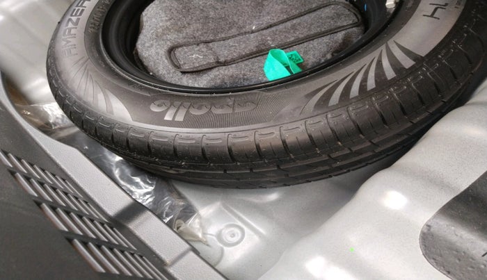 2024 Hyundai GRAND I10 NIOS SPORTZ 1.2 KAPPA VTVT, Petrol, Manual, 18,174 km, tyre