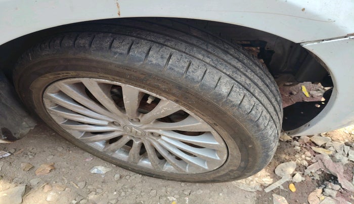 2015 Maruti Ciaz ZDI+, Diesel, Manual, 99,941 km, tyre