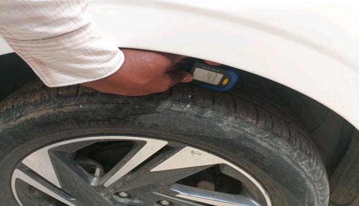 2023 Hyundai NEW I20 ASTA 1.2 MT, Petrol, Manual, 63,430 km, tyre