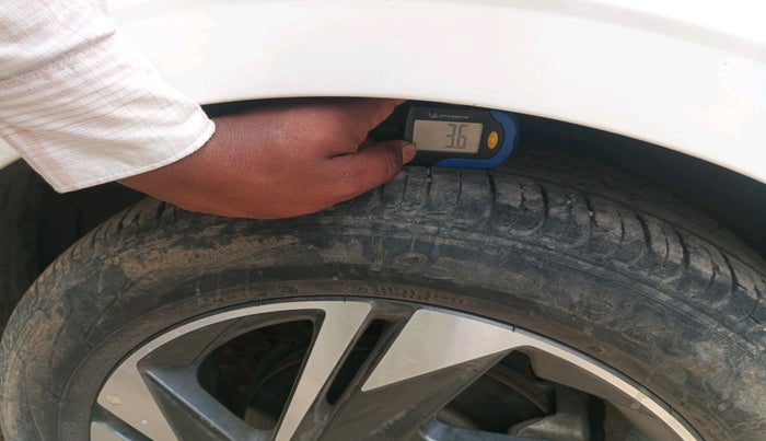 2023 Hyundai NEW I20 ASTA 1.2 MT, Petrol, Manual, 63,430 km, tyre